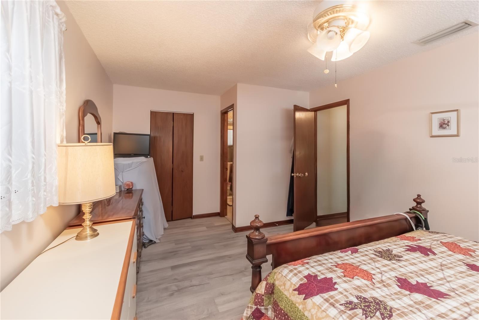 PALM CAY - Residential