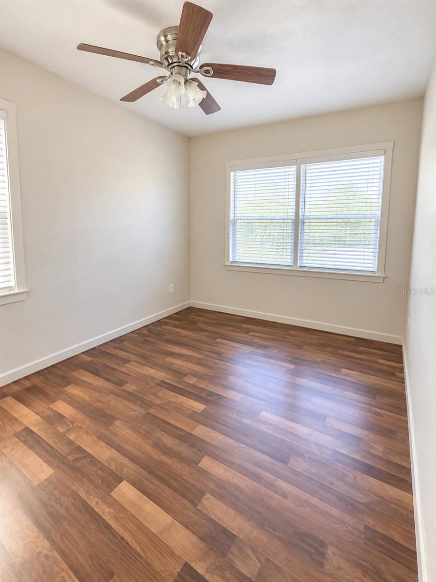 907 NE 24TH STREET