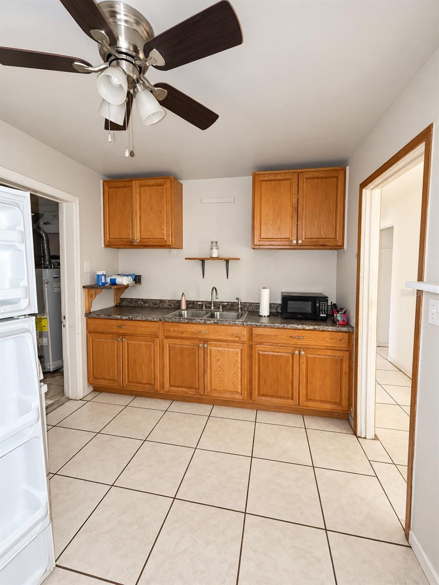 907 NE 24TH STREET