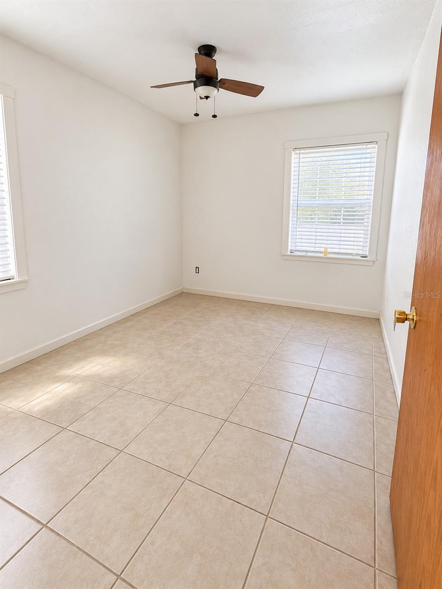 907 NE 24TH STREET
