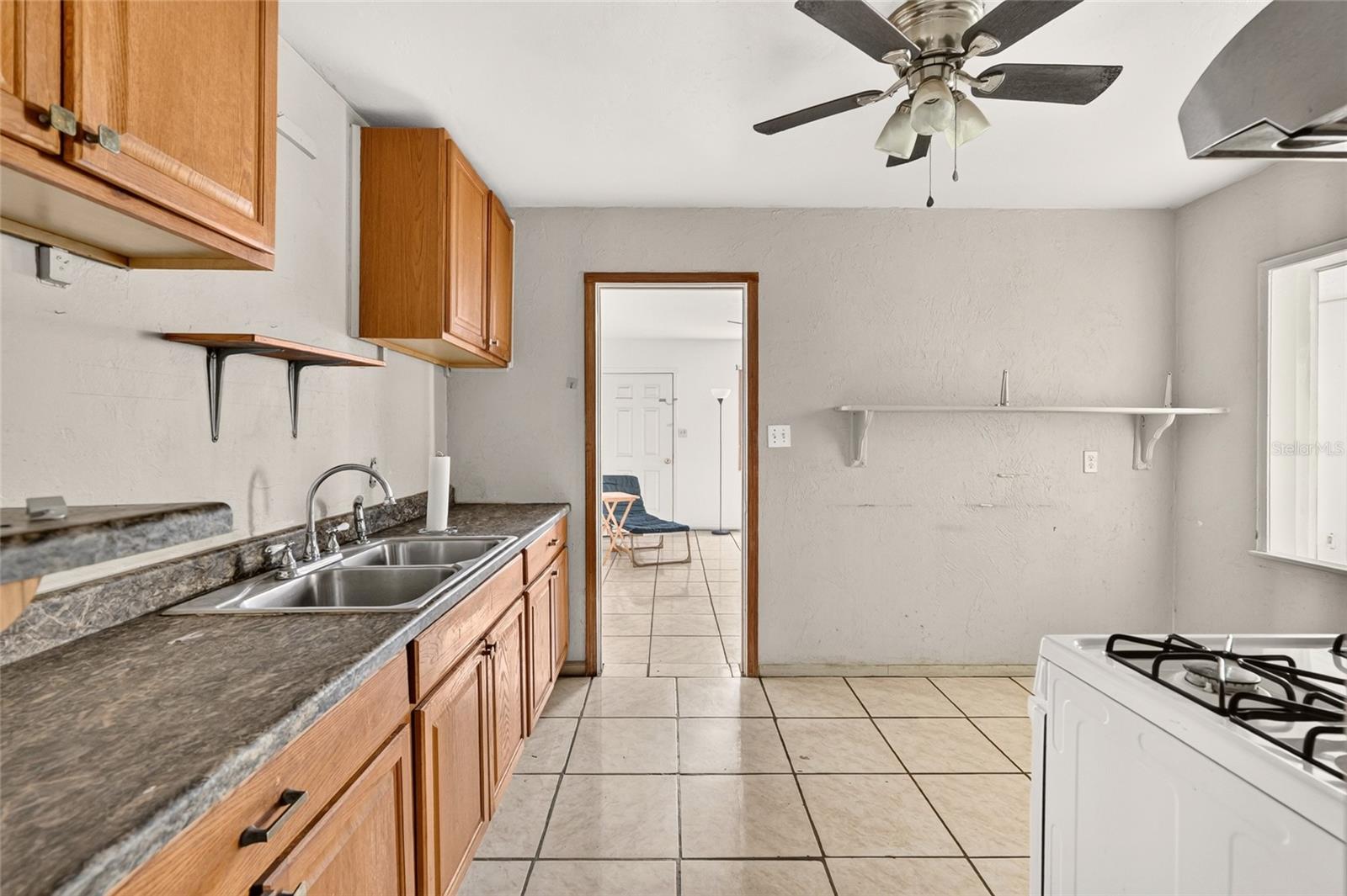 907 NE 24TH STREET