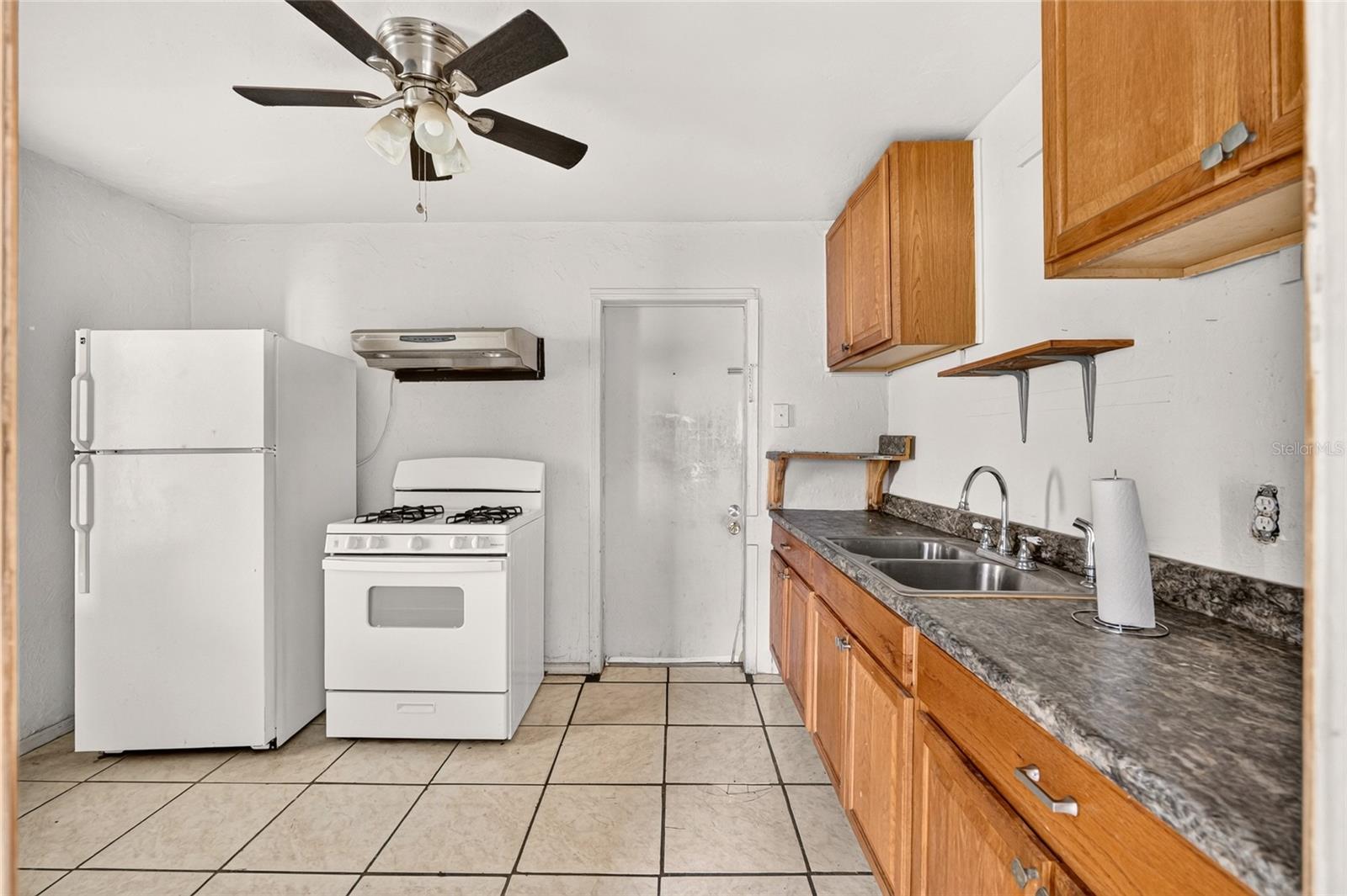 907 NE 24TH STREET