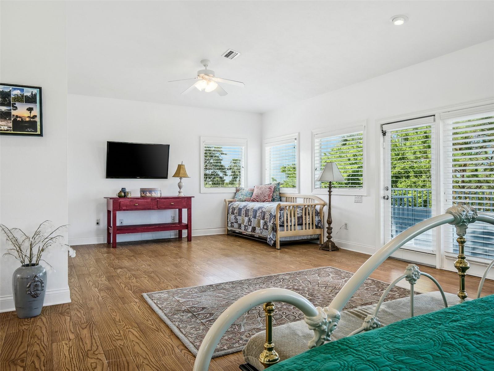 FERNALD & CHADWICK HAWKS PARK - Residential