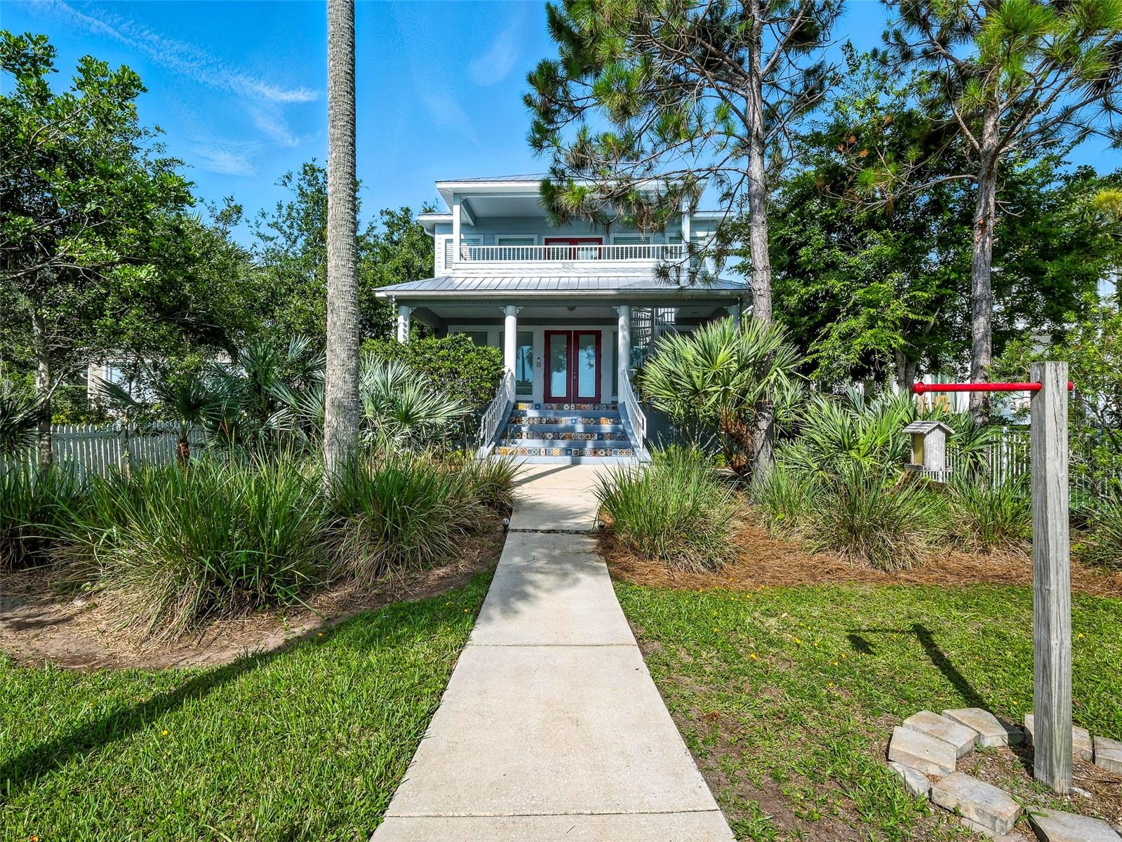 206 S RIVERSIDE DRIVE