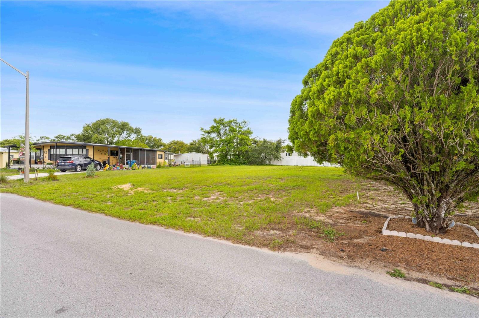 BROOKRIDGE COMM - Land