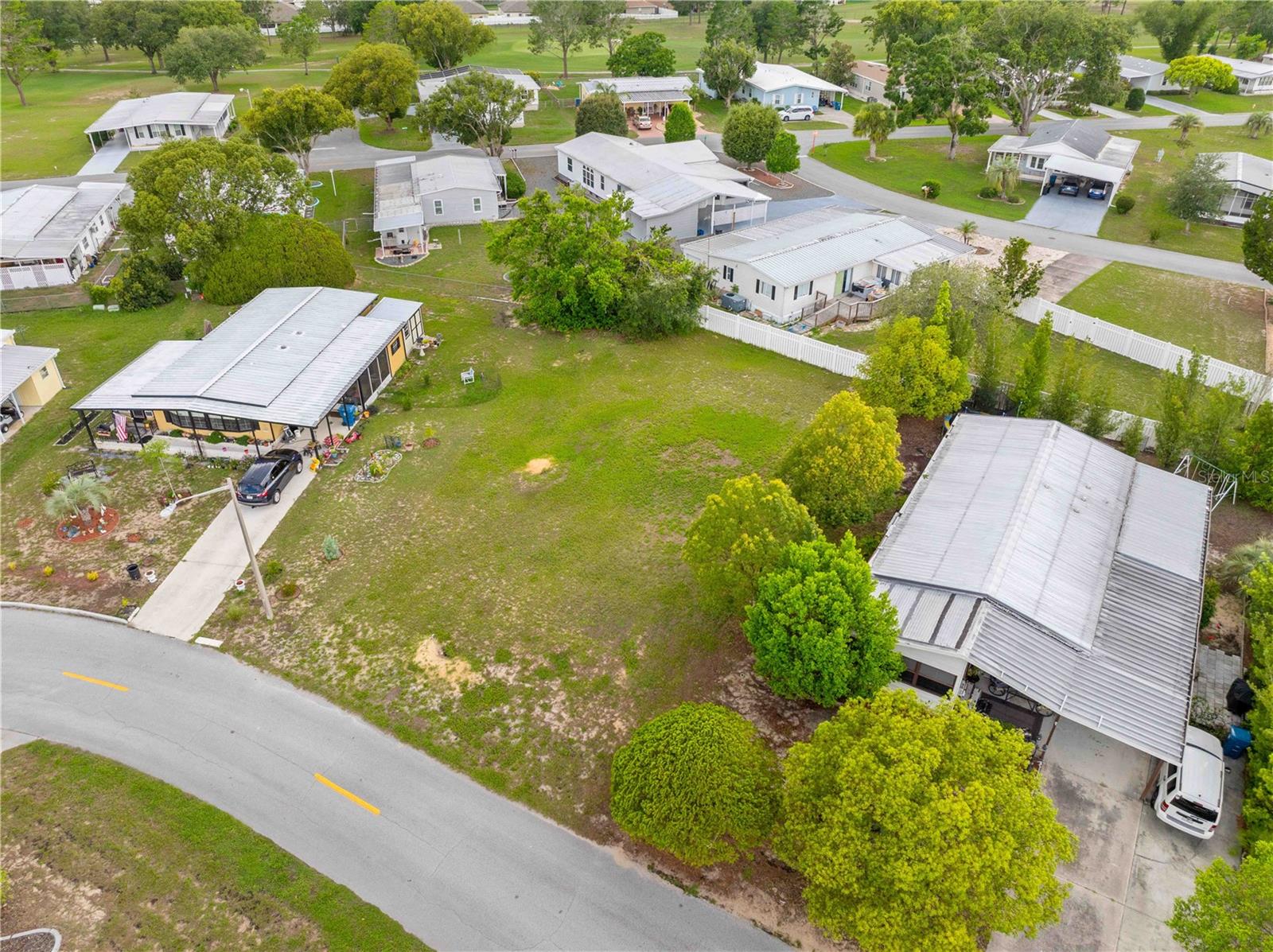 BROOKRIDGE COMM - Land