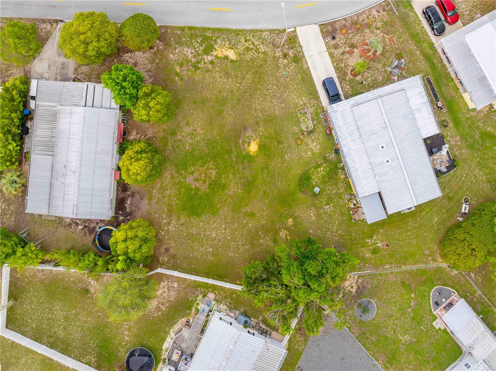 BROOKRIDGE COMM - Land