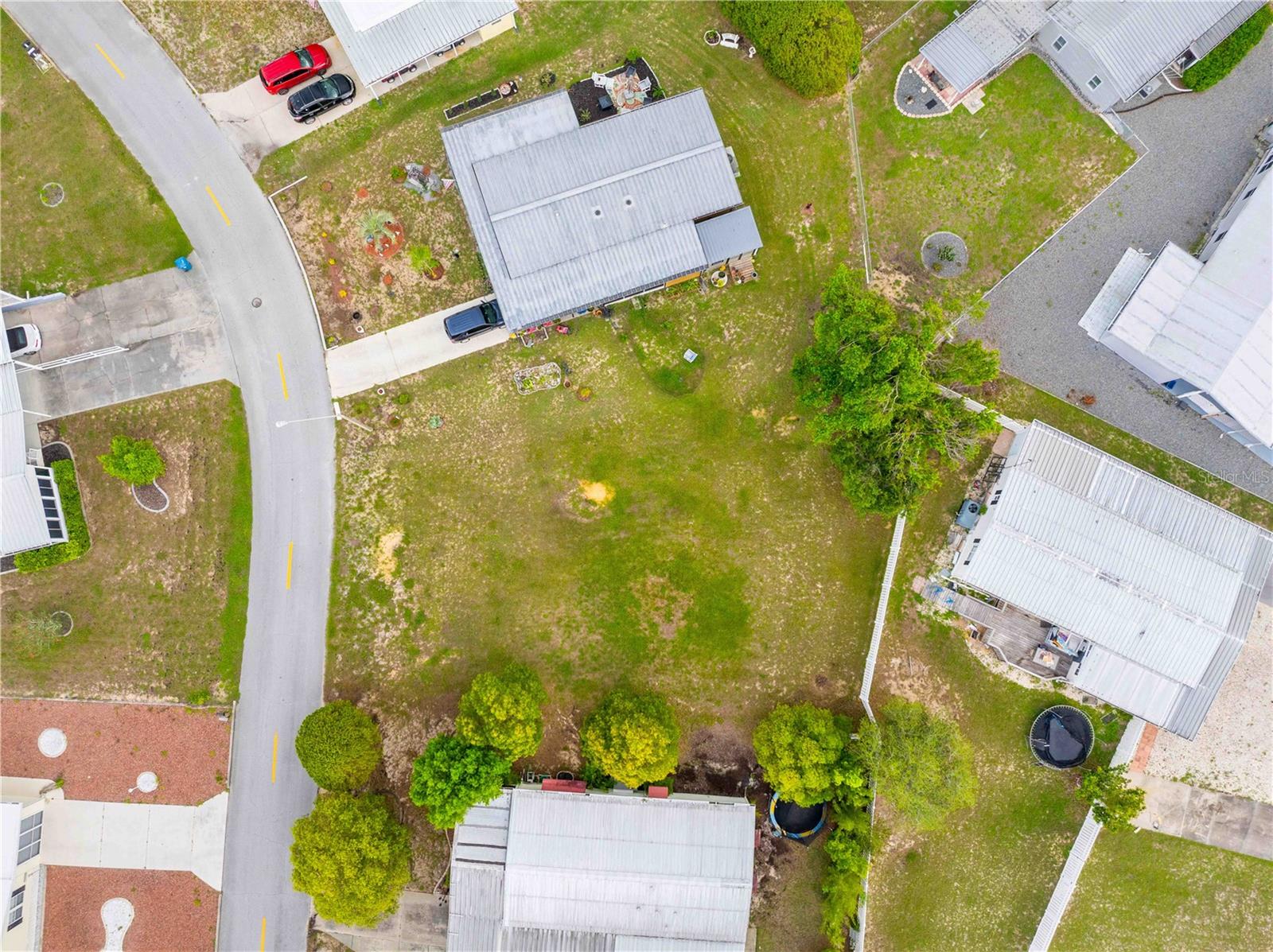 BROOKRIDGE COMM - Land