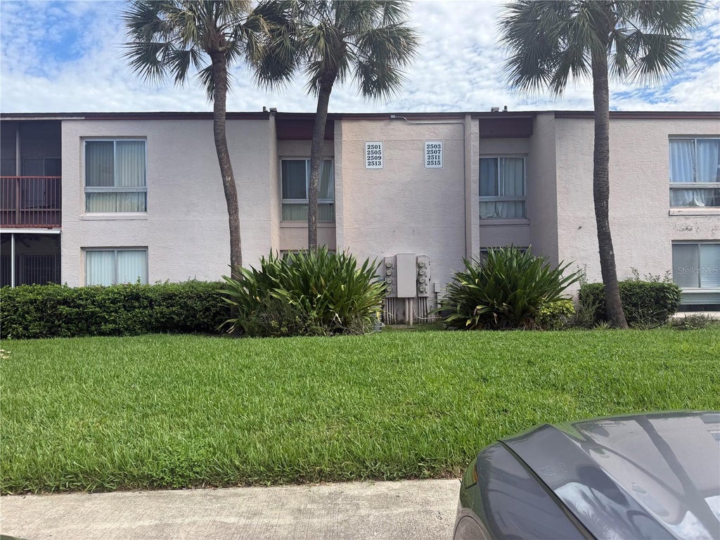 Photo of 2509 Citrus Club Lane #4004, Orlando, FL 32839 (MLS # O6439667)