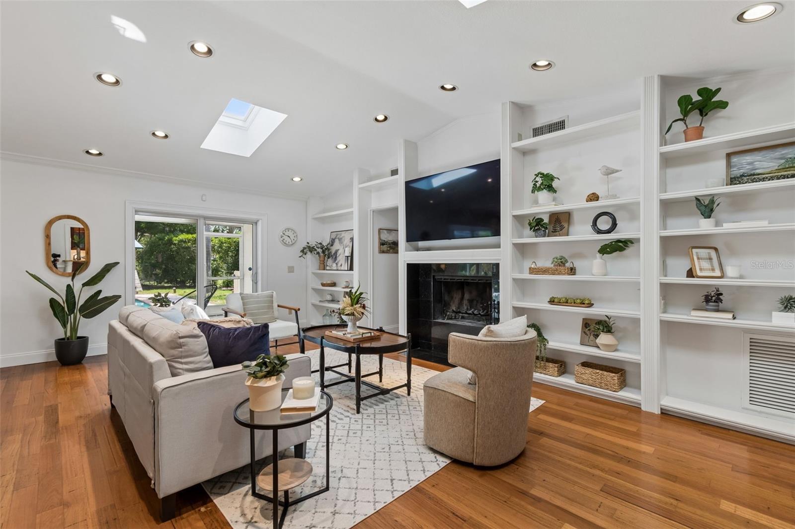 TARPON WOODS THIRD ADD - Residential