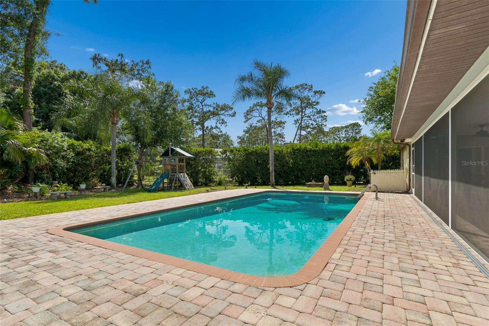 2245 TONIWOOD LANE