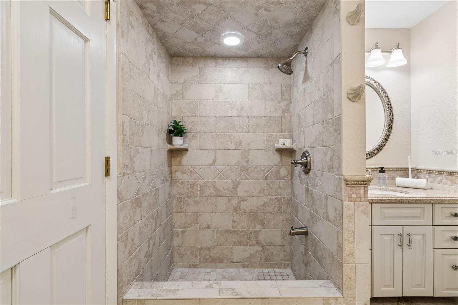 TARPON WOODS THIRD ADD - Residential