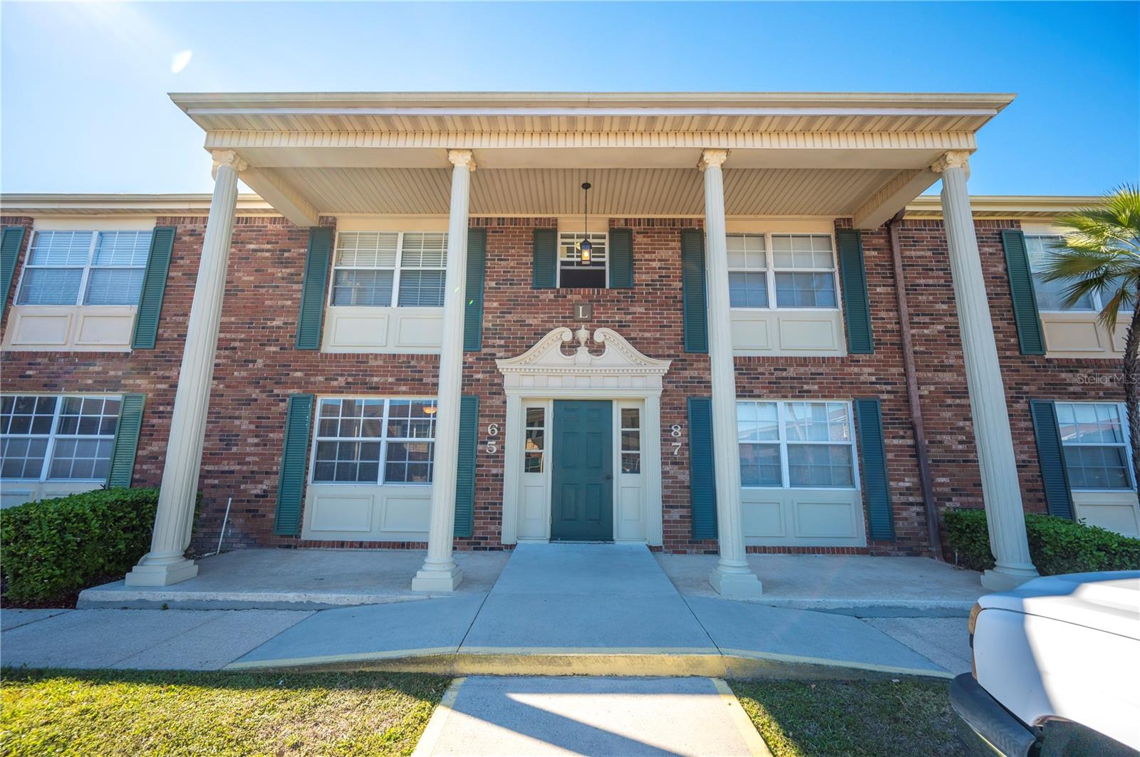 LAKE BENTLEY SHORES CONDO PH 01 - Residential