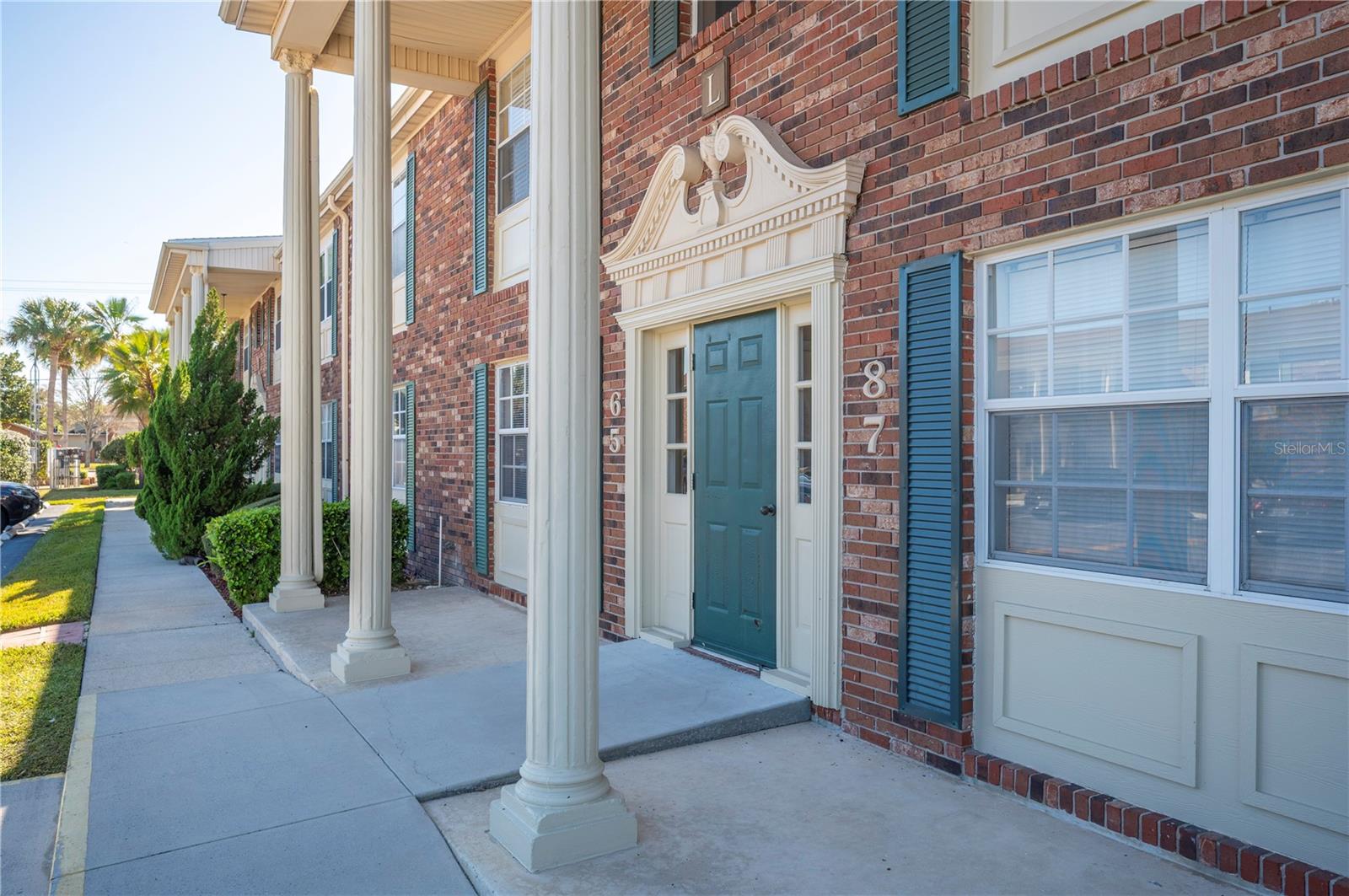 LAKE BENTLEY SHORES CONDO PH 01 - Residential