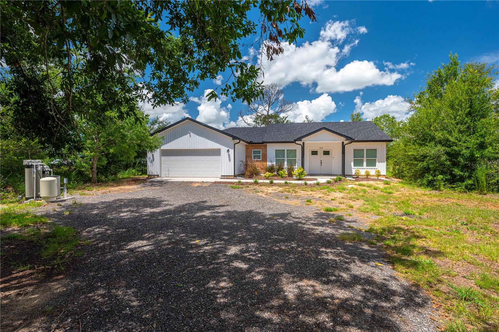 1340 W FROSTPROOF ROAD