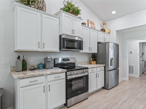 Tiny photo for 40 NW 113th Circle, Ocala, FL 34482 (MLS # OM713287)