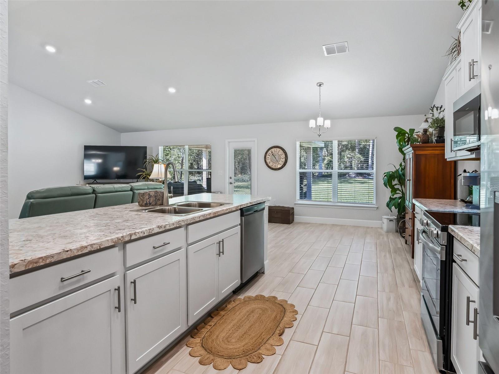 DORCHESTER ESTATE - Residential