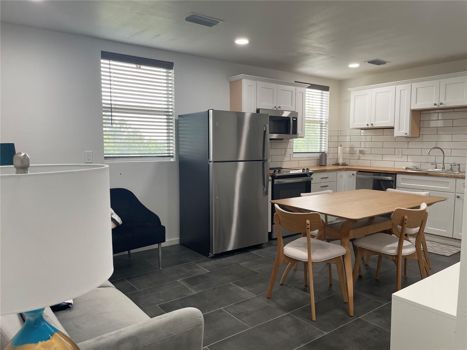 2NSA-2NSA - Residential Lease