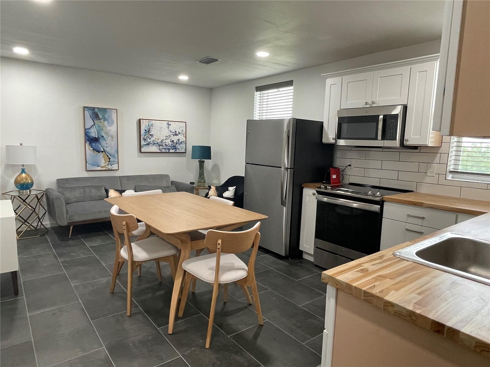 2NSA-2NSA - Residential Lease