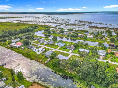Photo of 433 Canal Drive, Lake Wales, FL 33859 (MLS # P4936375) Photo of 433 Canal Drive, Lake Wales, FL 33859 (MLS # P4936375)