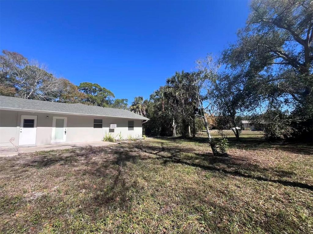 Photo of 3409 22nd Street W #B, Bradenton, FL 34205 (MLS # TB8468419)