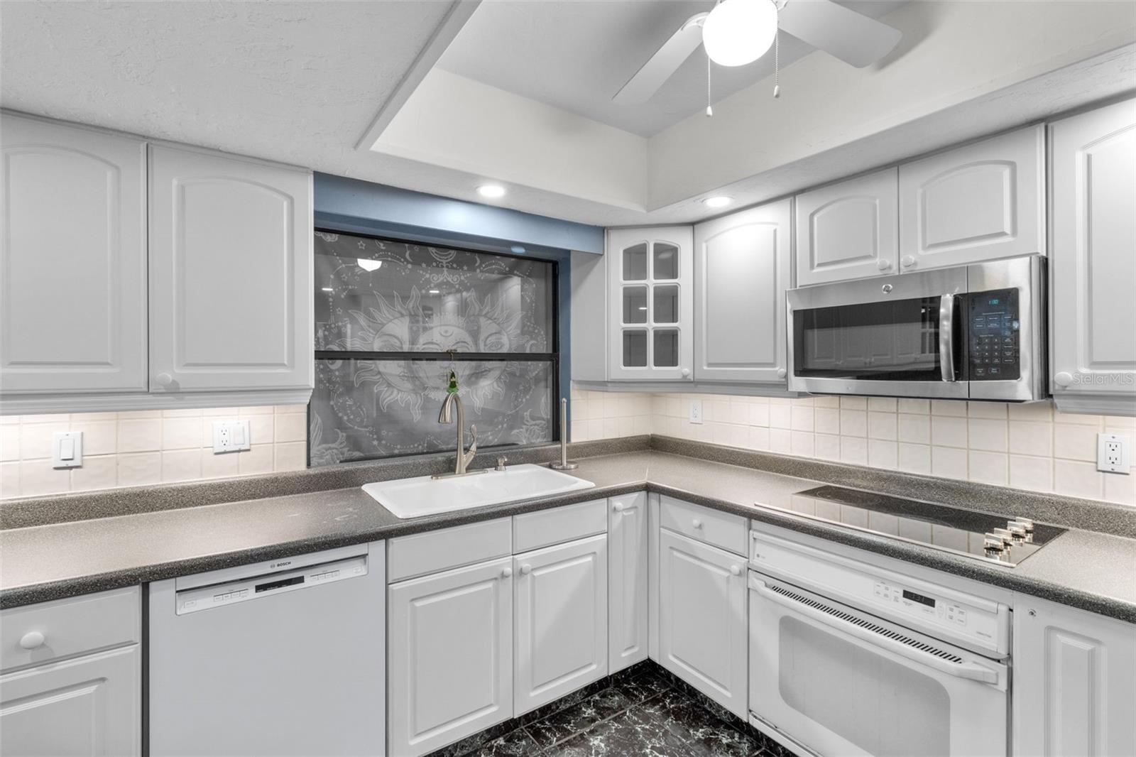 ROSETREE ESTATES - Residential