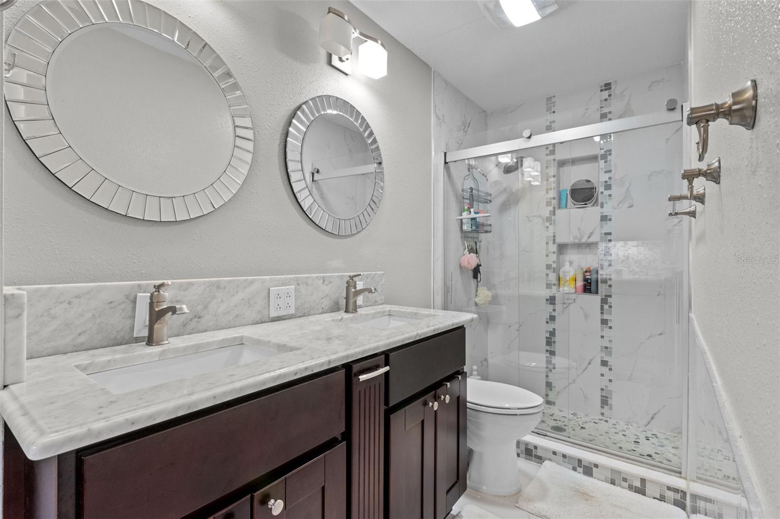 ROSETREE ESTATES - Residential