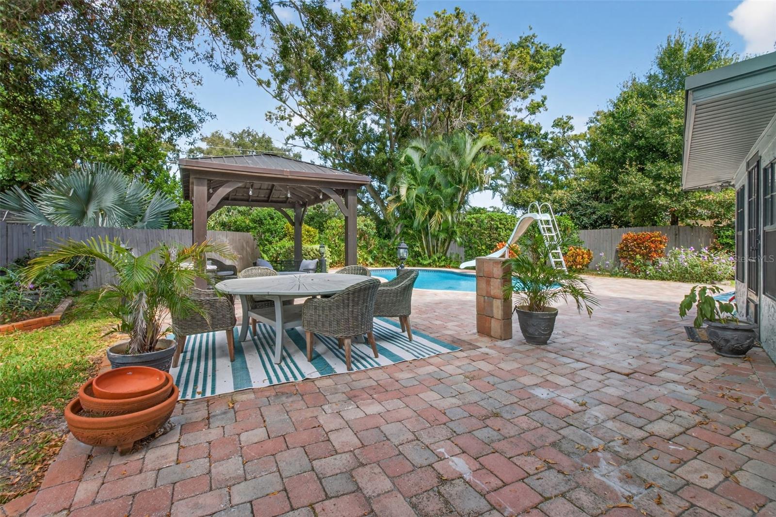 ROSETREE ESTATES - Residential