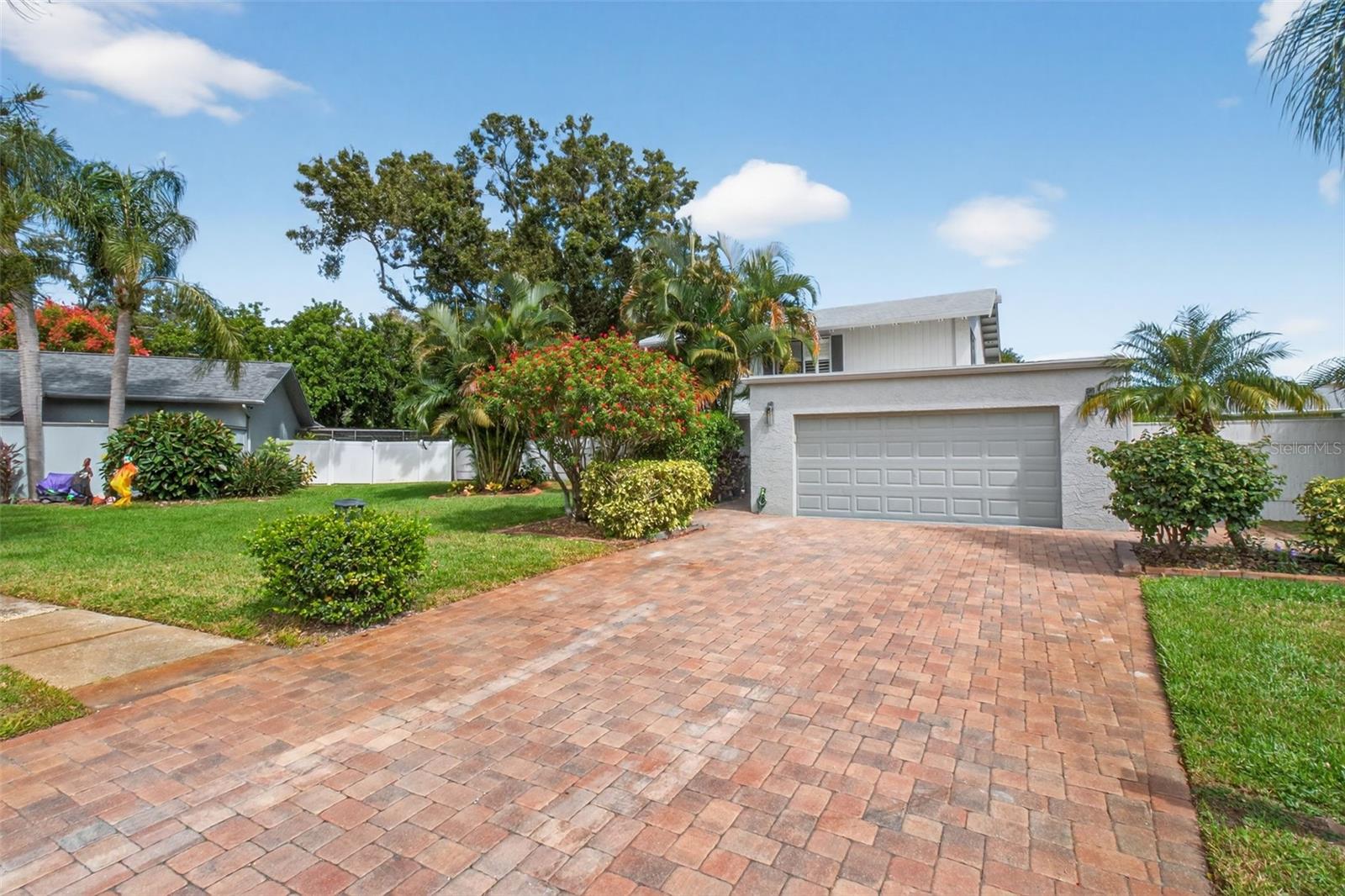 ROSETREE ESTATES - Residential