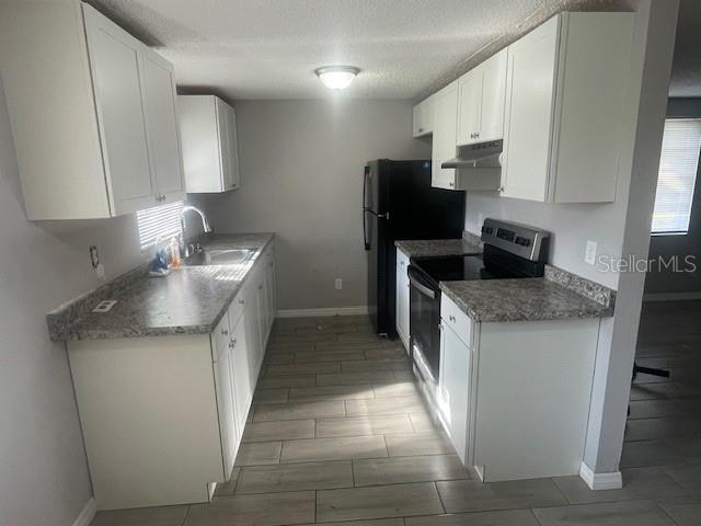 CAYMAN PARK - Residential Lease