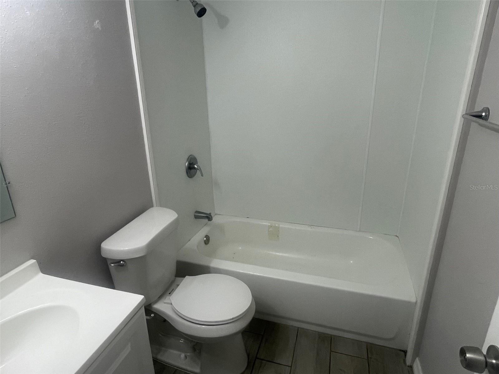 CAYMAN PARK - Residential Lease