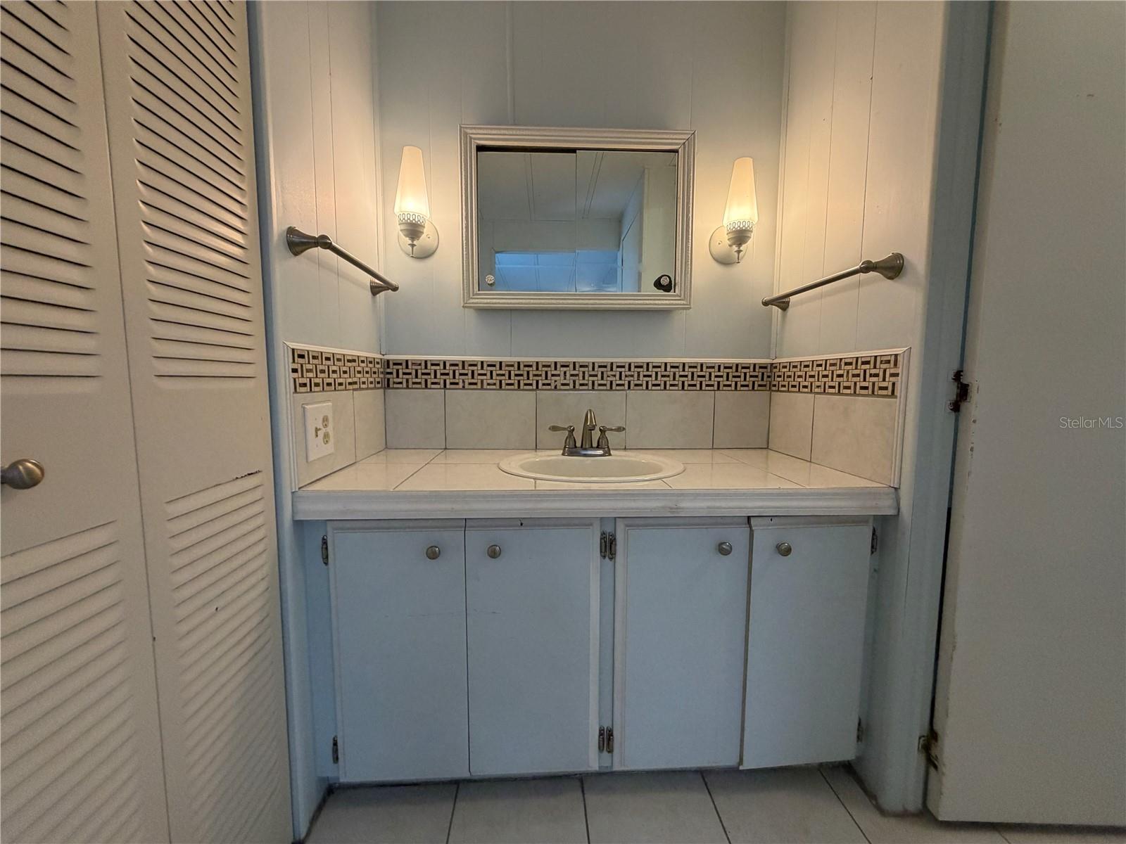 HAWTHORNE AT LEESBURG A COOP - Residential