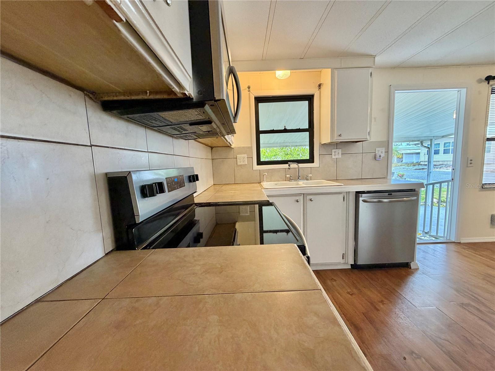 HAWTHORNE AT LEESBURG A COOP - Residential