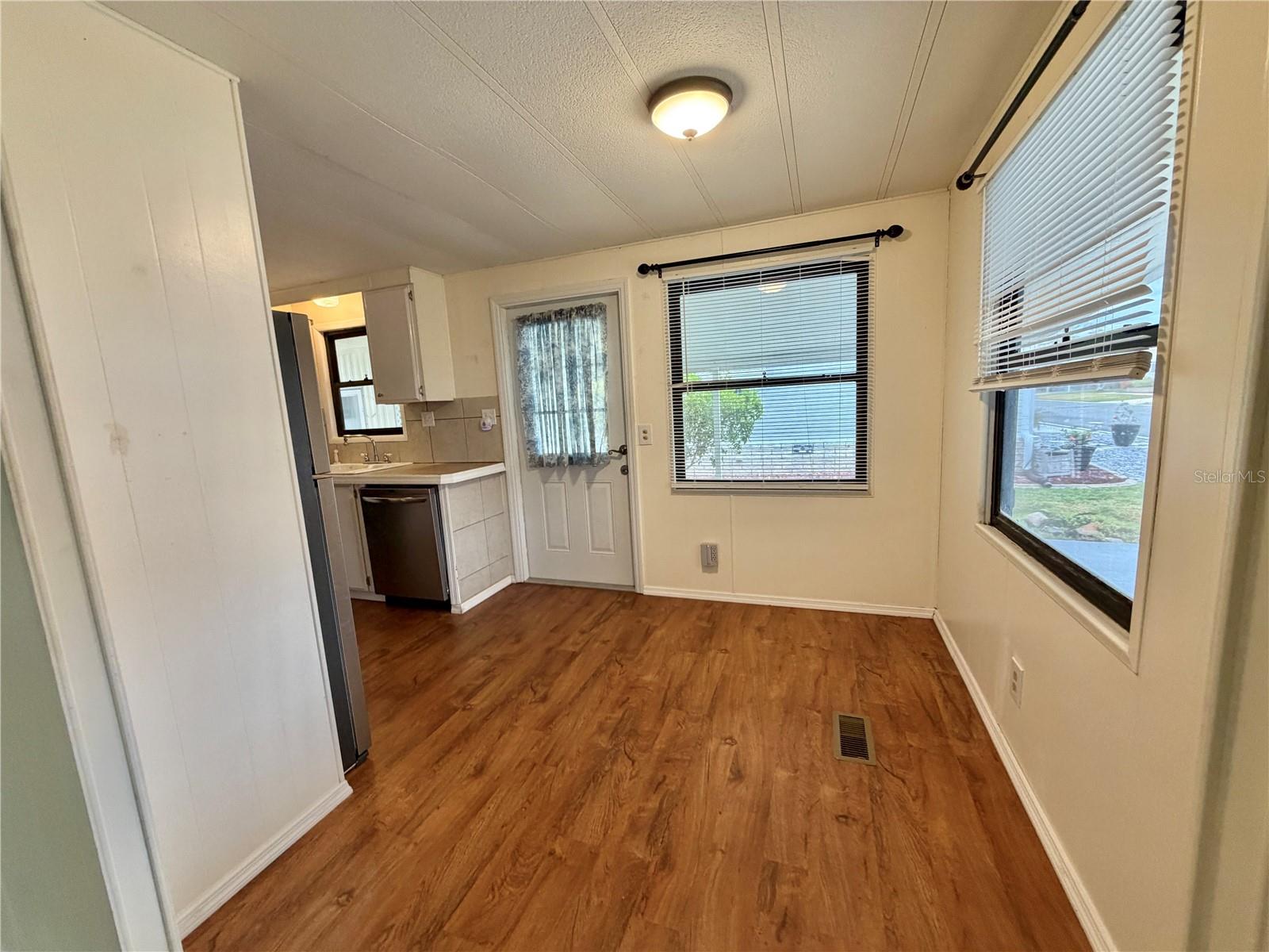 HAWTHORNE AT LEESBURG A COOP - Residential