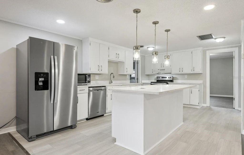 Photo of 1018 Osprey Court, Dunedin, FL 34698 (MLS # A4681511)