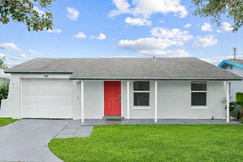 Photo of 1018 Osprey Court, Dunedin, FL 34698 (MLS # A4681511)