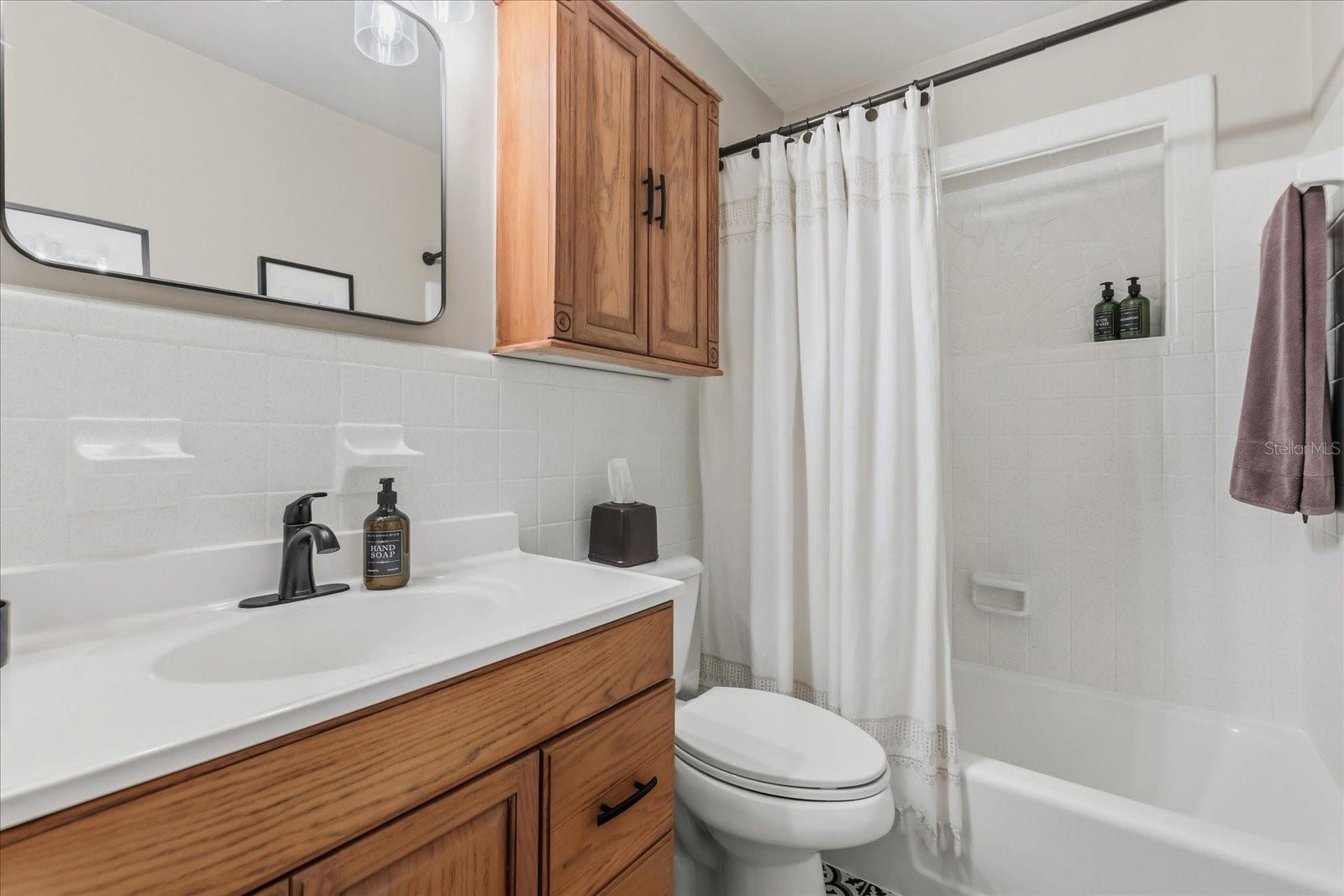 OAKLAND ESTATES 2ND SEC - Residential