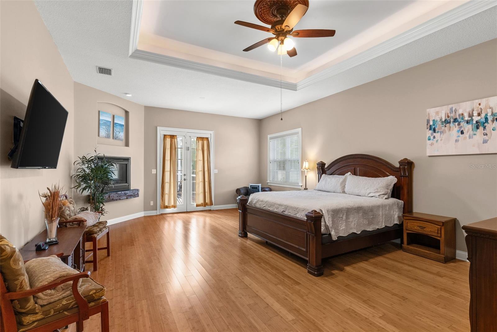 YELLOW BANKS GROVE - Residential