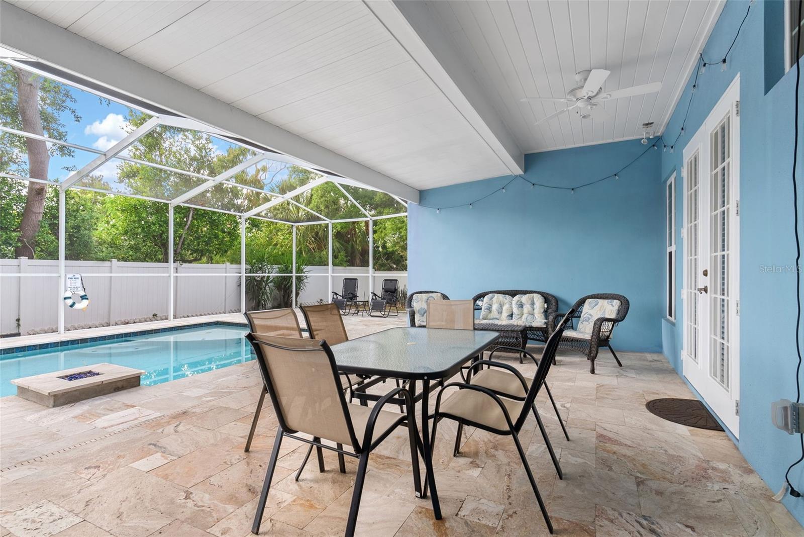 YELLOW BANKS GROVE - Residential