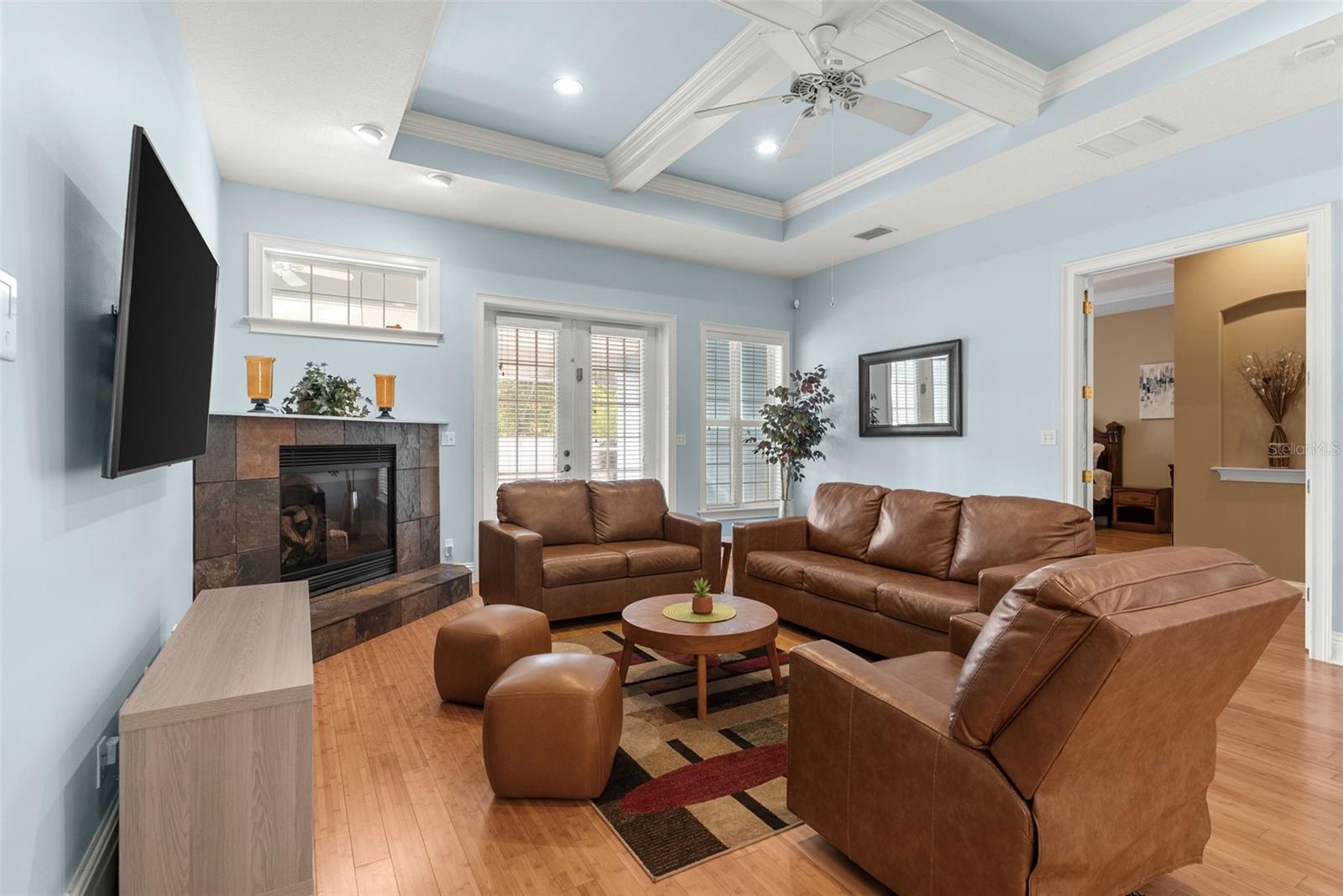 YELLOW BANKS GROVE - Residential