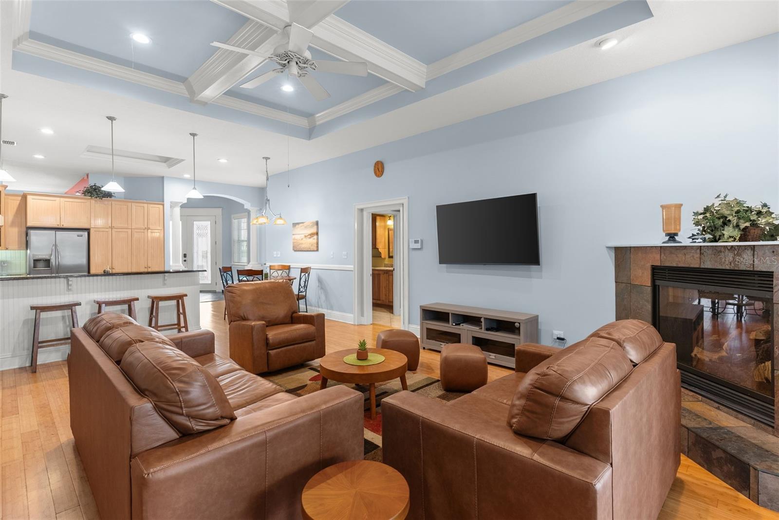 YELLOW BANKS GROVE - Residential