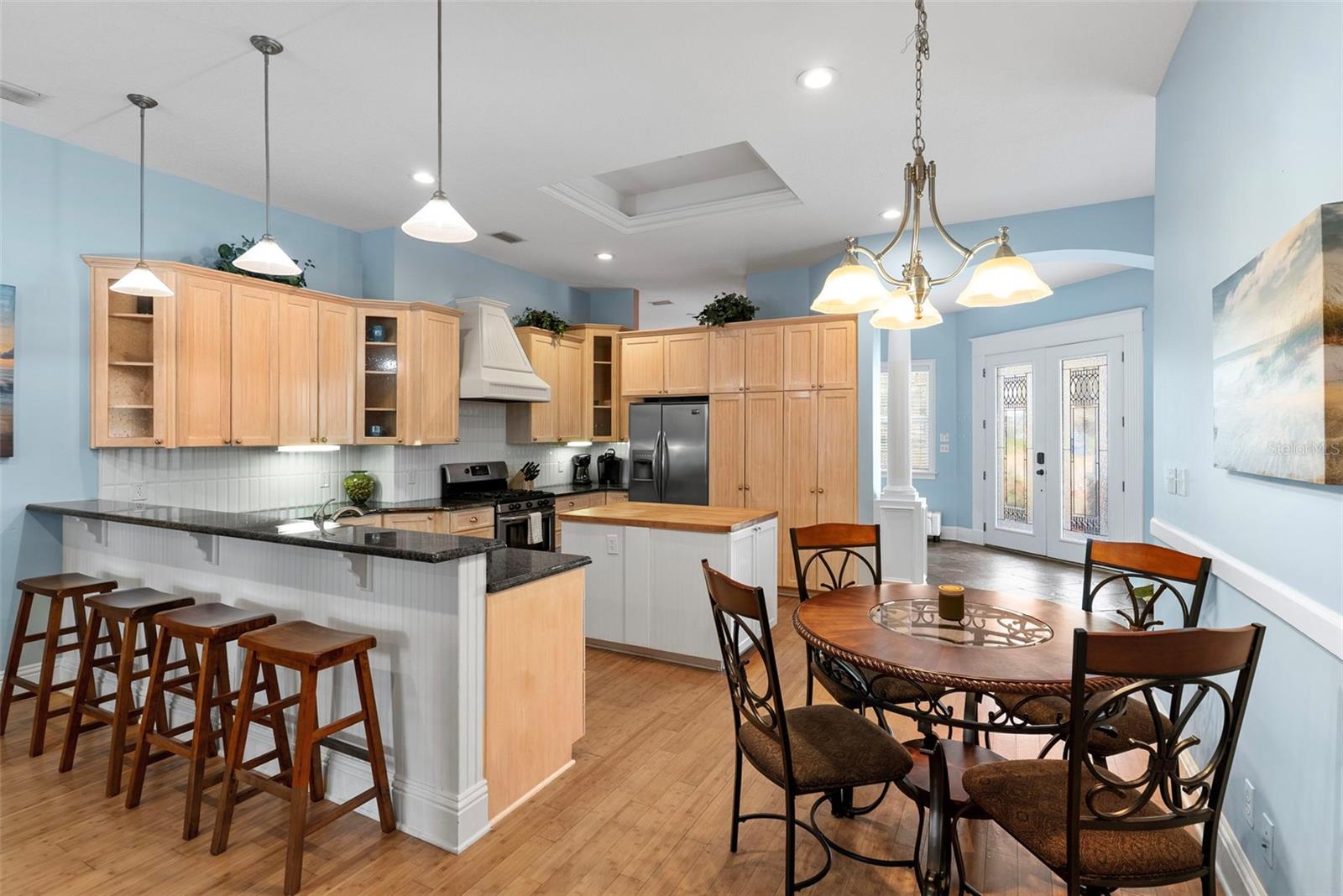 YELLOW BANKS GROVE - Residential