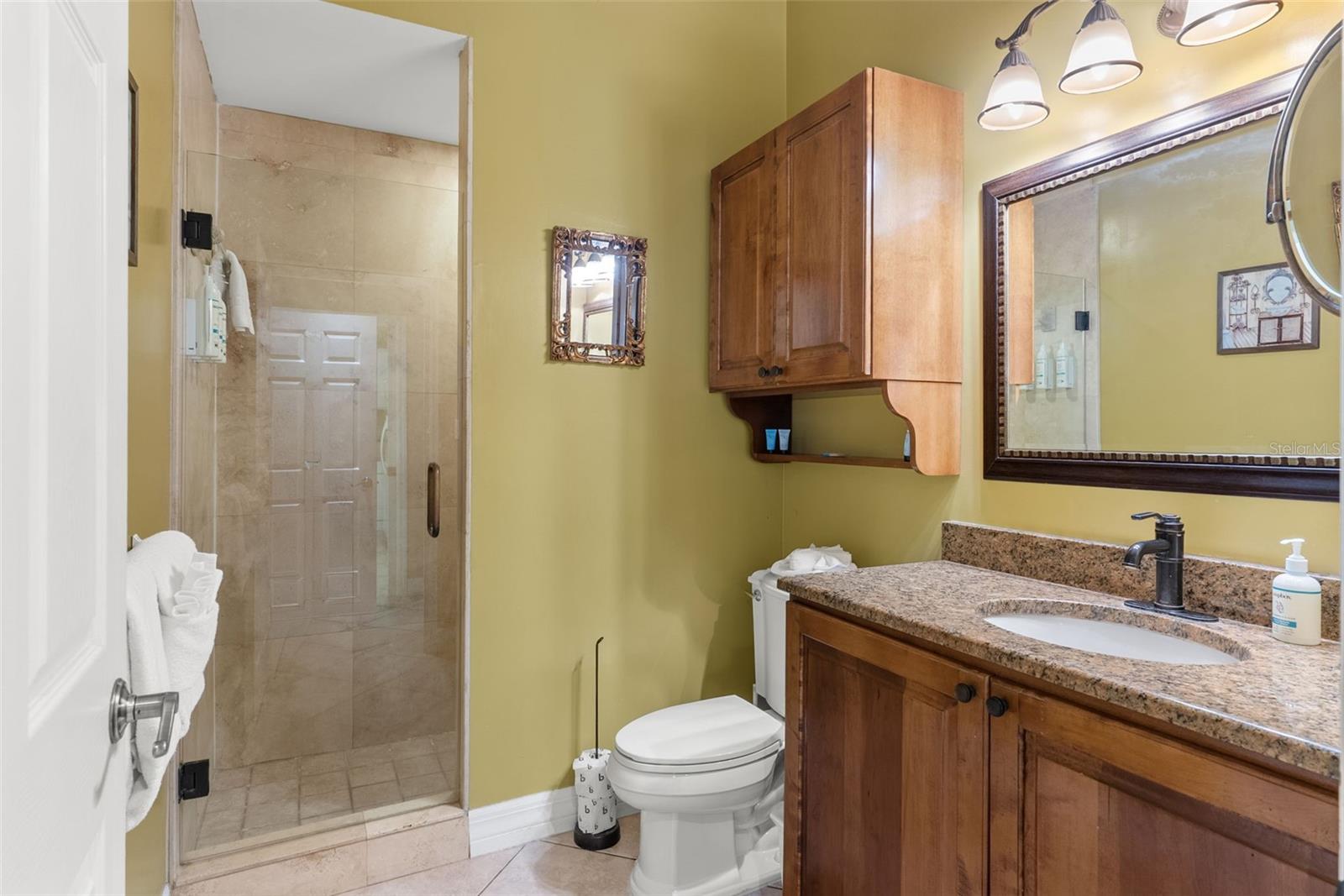 YELLOW BANKS GROVE - Residential