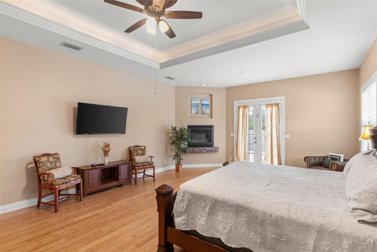 YELLOW BANKS GROVE - Residential