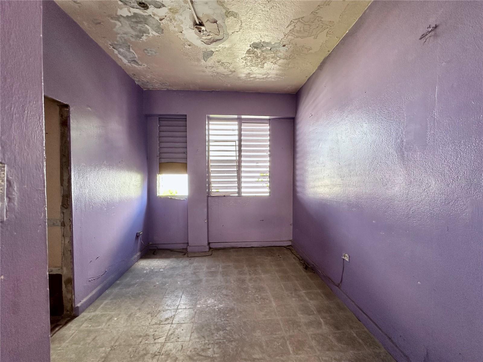 608 MONSERRATE - Commercial Sale