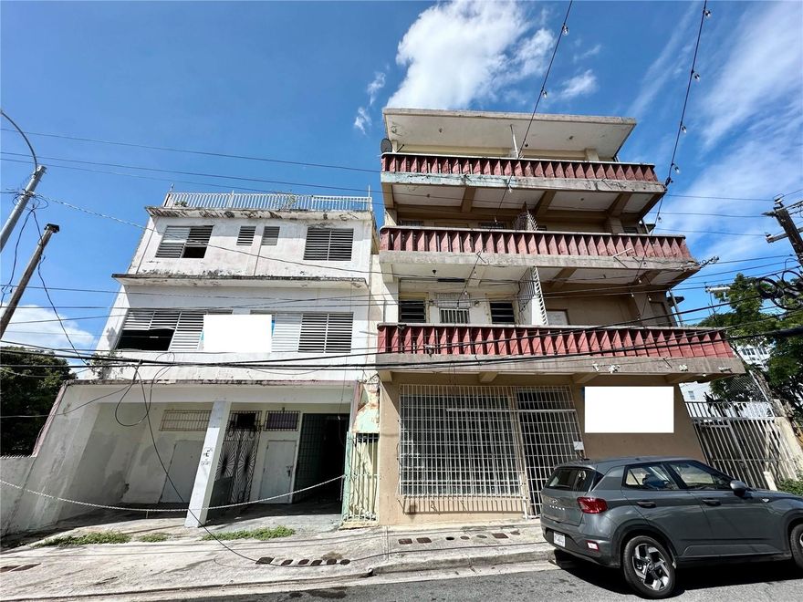 608 Monserrate | Building for Sale

- Asking price: $725,000
- Mixed use building for sale
- 4-Story structure of 7,500 SF 
- Apartment building
- Commercial space at ground floor
- Lot: 348.18 m2
- Zoning: SU (“suelo urbano”)
- Flood zone: X

Asking price for both, 608 Monserrate & 610 Monserrate: $1,325,000