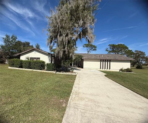 Photo of 5544 Fairway Drive, Ridge Manor, FL 33523 (MLS # TB8446400)