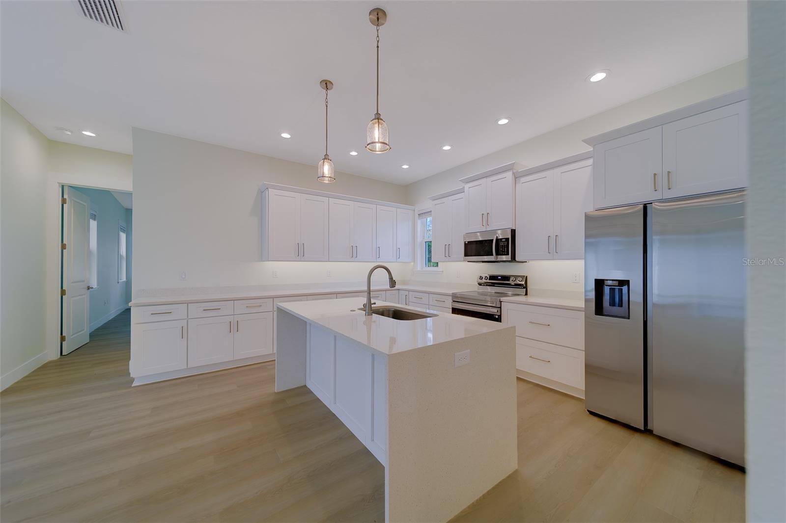 BAYVIEW ESTATES OF INDIAN ROCKS - Residential