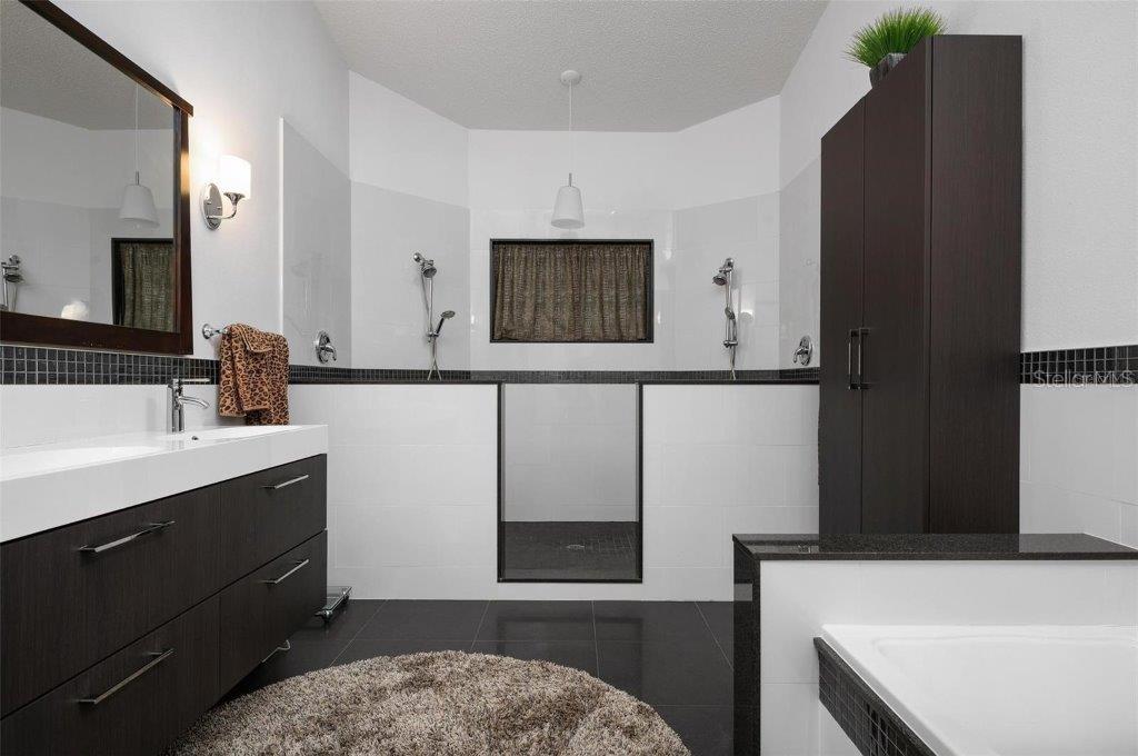WOODBRIDGE ESTATES - Residential