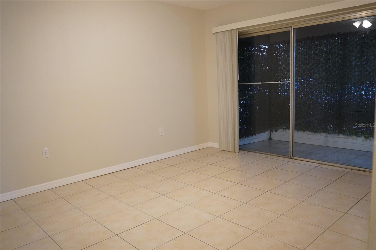 COMMODORE PLACE CONDO - Residential